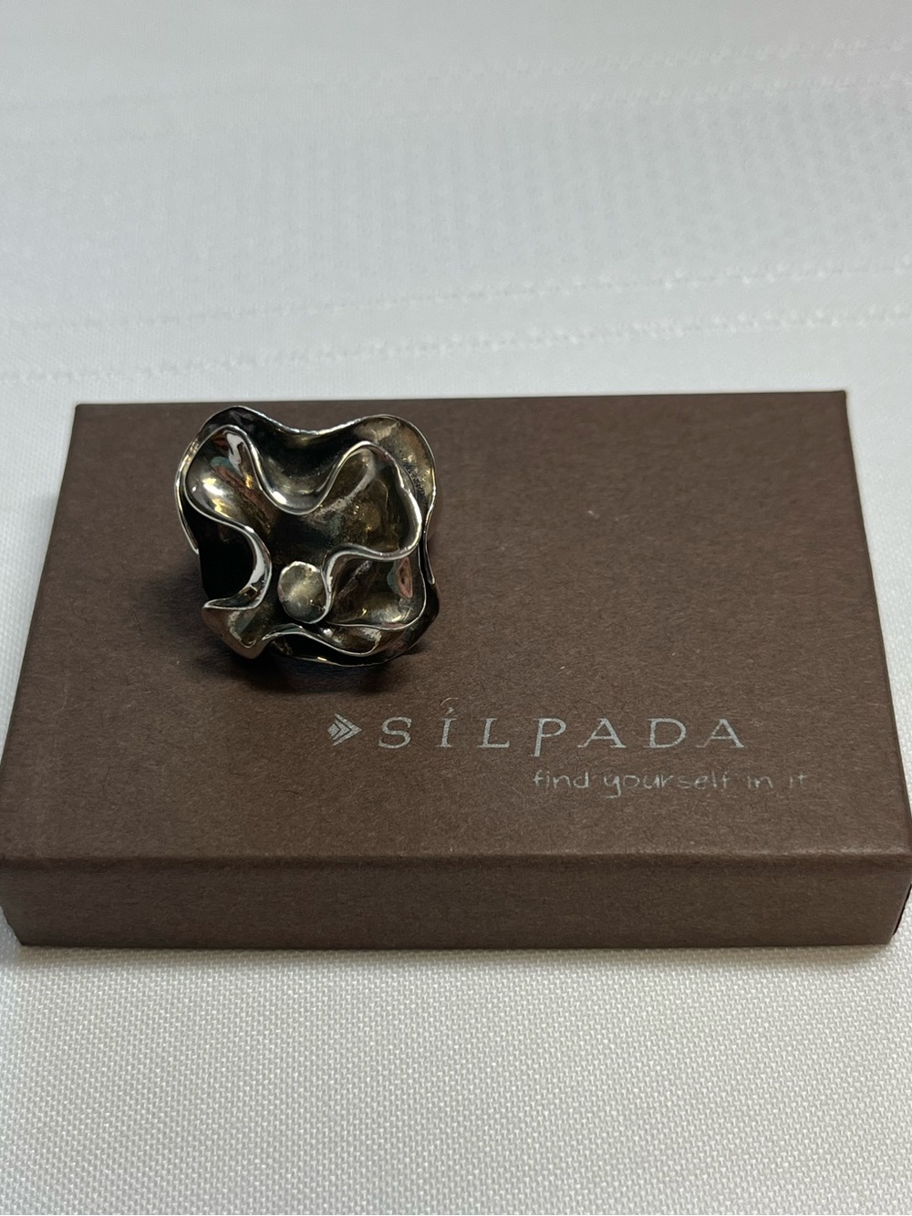 New Silpada sterling silver “blooming flower” ring. Size 6.5. Stamped 925